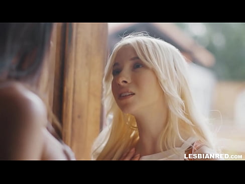 ❤️ U-Girl ufika ekhaya ezinyangeni ezimbalwa kamuva futhi ugcina edla ingquza kasingamama wakhe Izocansi ku-zu.xlxxporno.ru ﹏